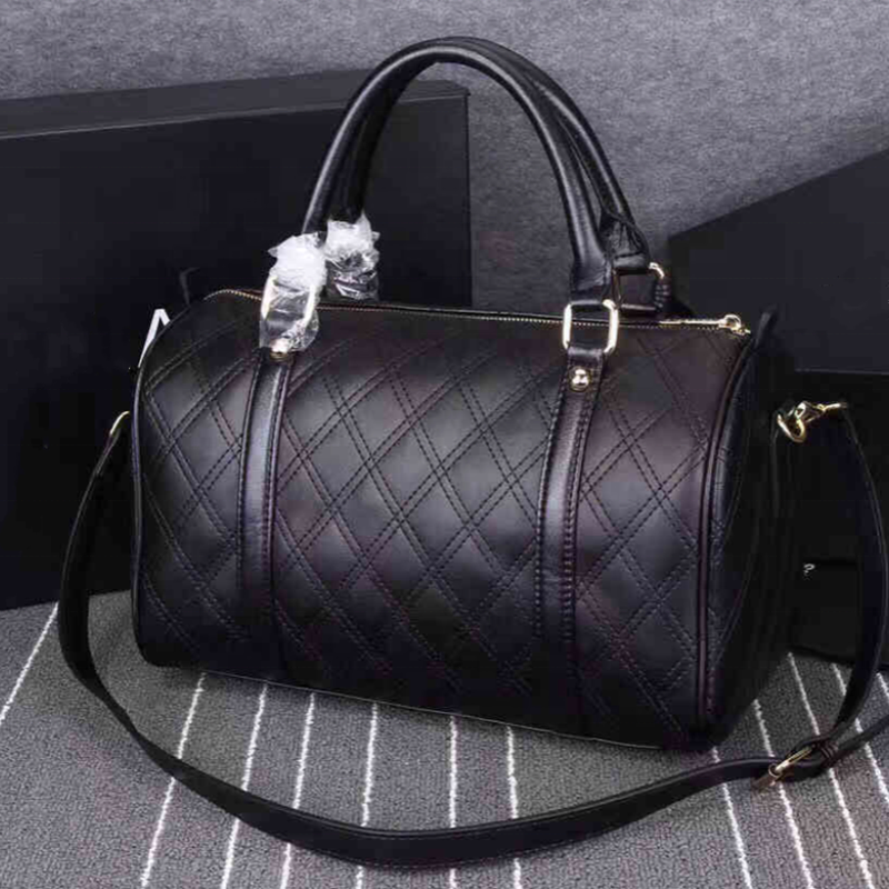 Wholesale Large luxury  Leather traveling holdall handbag weekender gym travel shoulder bag designer