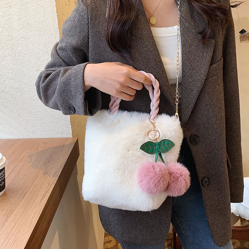 Ladies Fluffy Fur Purse Bags New Women Plush Bags 