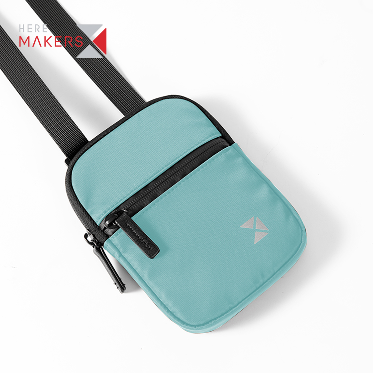 Factory custom promotional waterproof sling crossb
