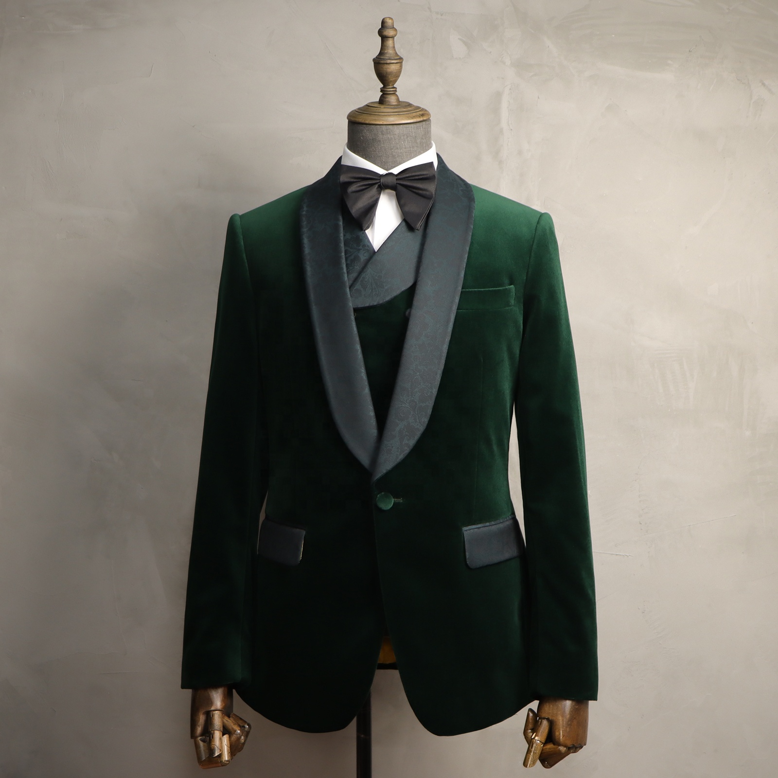 MTM New Design Bespoke Velvet Tuxedo Custom Wedding Suit For Man Luxuriant Shawl Lapel Green Mens Dr
