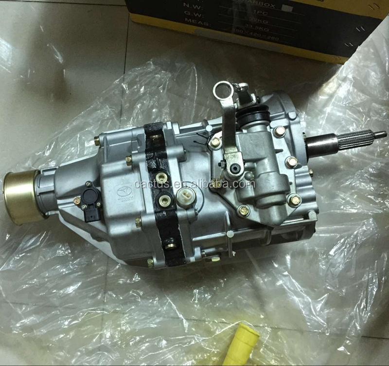 Auto Parts 5L 5LE Transmission Gearbox 33030-OW642 for TOYOTAs Hilux/Dyna/Hiace 2987cc 3.0D