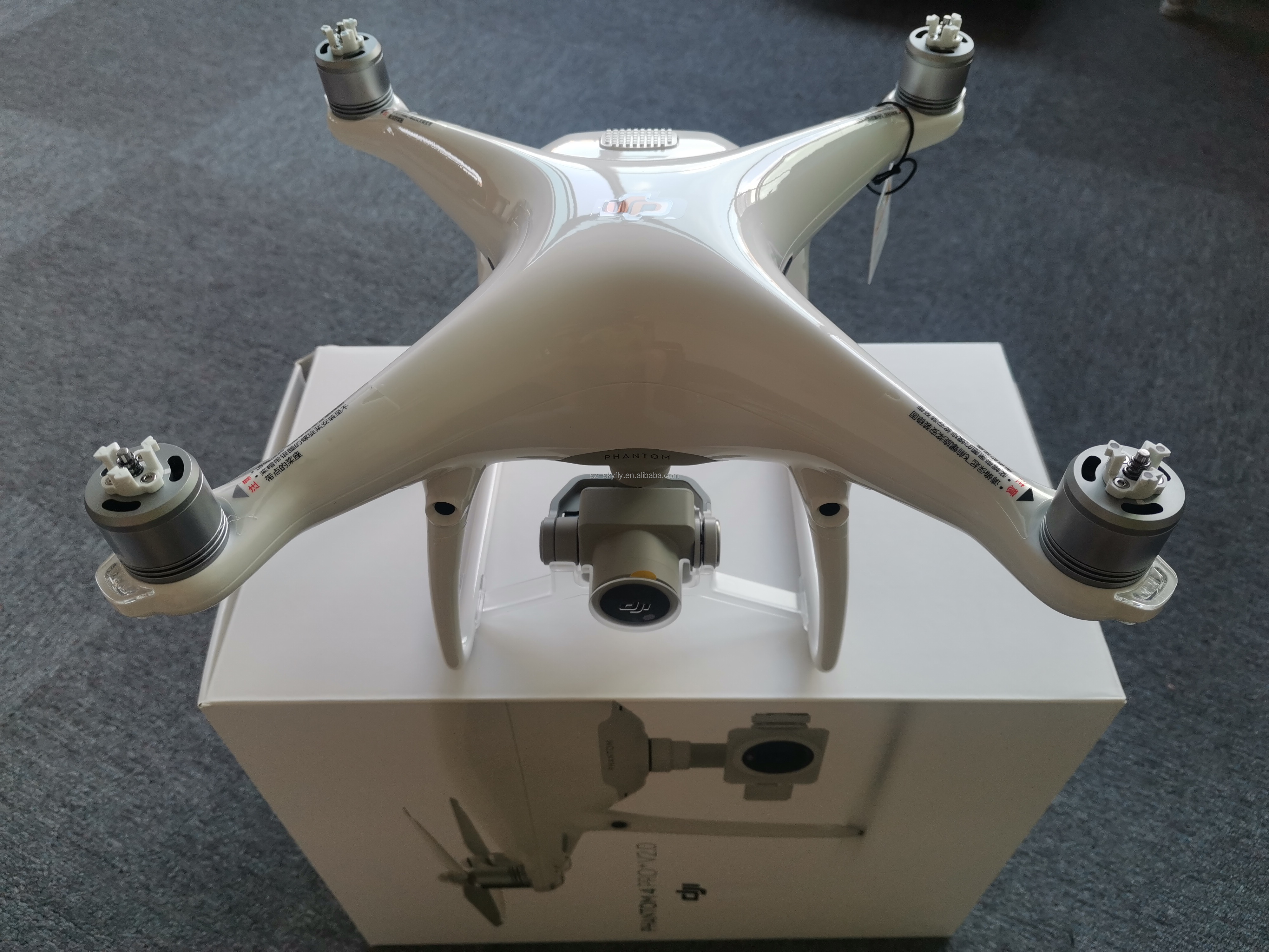 DJII Phantom 4 Pro V2.0 Drone 4K HD Camera 1-inch 20MP CMOS 5 Direction Obstacle Sensing 30Mins Flyi