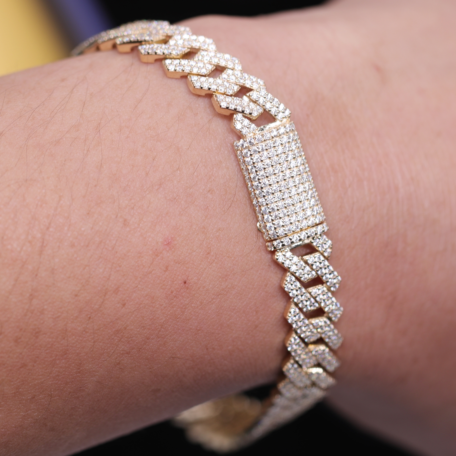 Hip Hop Jewelry  Iced Out 7 Inches 10K Gold Cuban Link WhiteVVS Pass Diamond Tester Moissanite Cuban