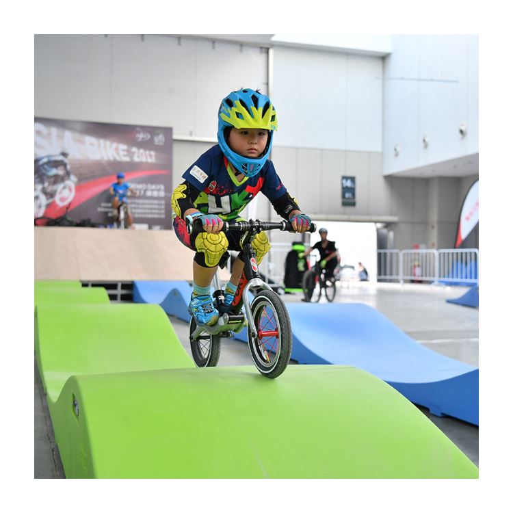 Top Quality And Good Price Outdoor Customized Popular Plastic MODULAR PumpTrack For Sale